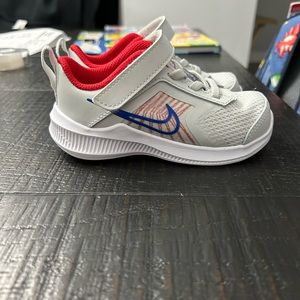 Nike size 7C sneakers, NWOT